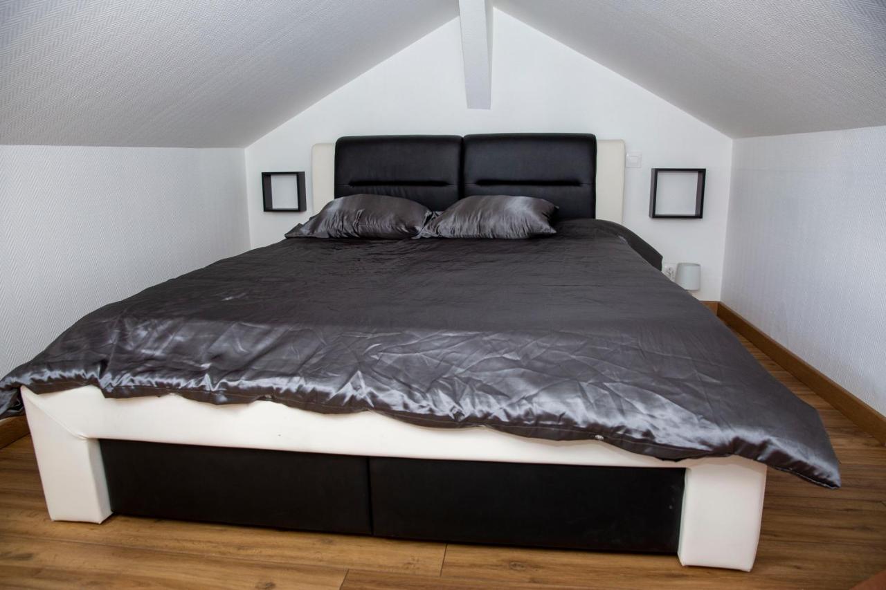 The Private Apartment Roissy 15 Min Parc Asterix Chantilly La Chapelle-en-Serval Luaran gambar